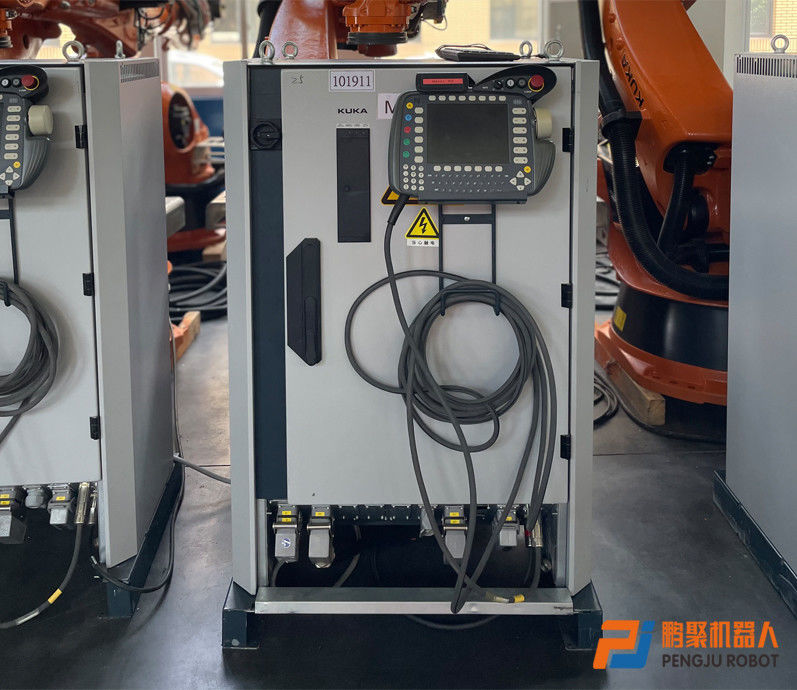 2700 mm de portée Kuka Robot de soudage logiciel pour des performances de soudage rapides et précises Offre spéciale: KUKA KR210, votre solution unique pour toutes les applications industrielles du soudage au fraisage