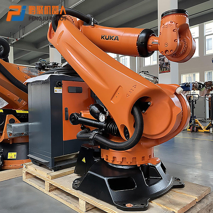 KUKA KR210 R2700 KRC4 Soudage à l' arc, soudage à la pointe, pressage, palettisation, chargement et déchargement de pièces, découpe