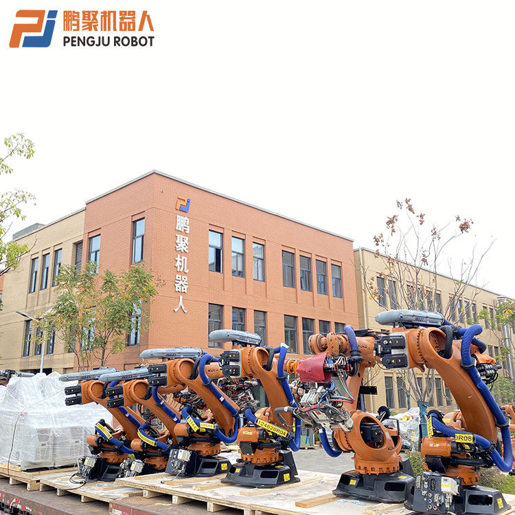 Robot de chargement de montage au sol avec répétabilité ±0,1 mm Performance KUKA KR210 avec portée ultra longue de 2700 mm, entièrement adapté aux applications industrielles