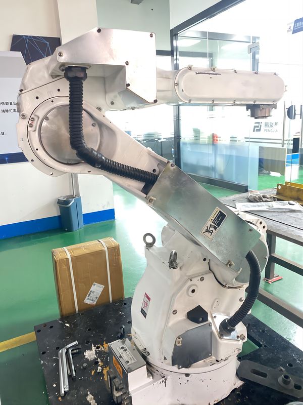 XRC Charge utile du bras robotique utilisé 20 kg Yaskawa CR20 Robots de salle blanche, robots de manutention de matériaux, robots de ramassage et de placement