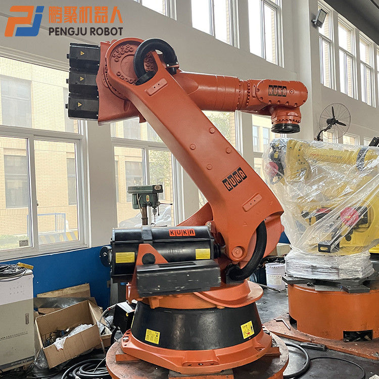 KR210 Robot de palettisation pour 6 axes et étage pour charges lourdes