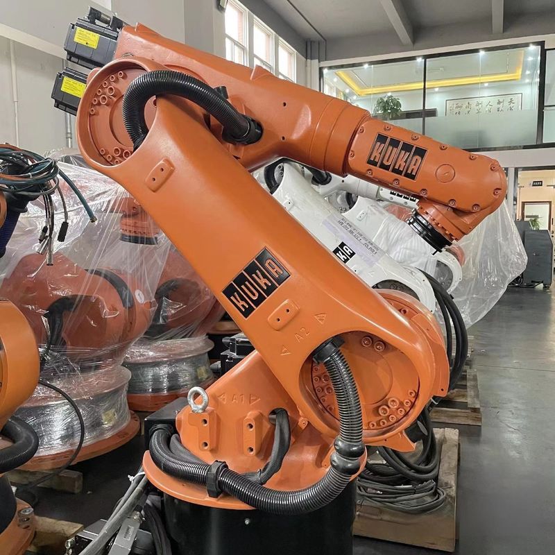 Kuka KR30 Robot de soudage à l' arc à neuf axes avec positionneur de forme H Kuka Soudage à l' arc, soudage à la pointe, soudage à la broche