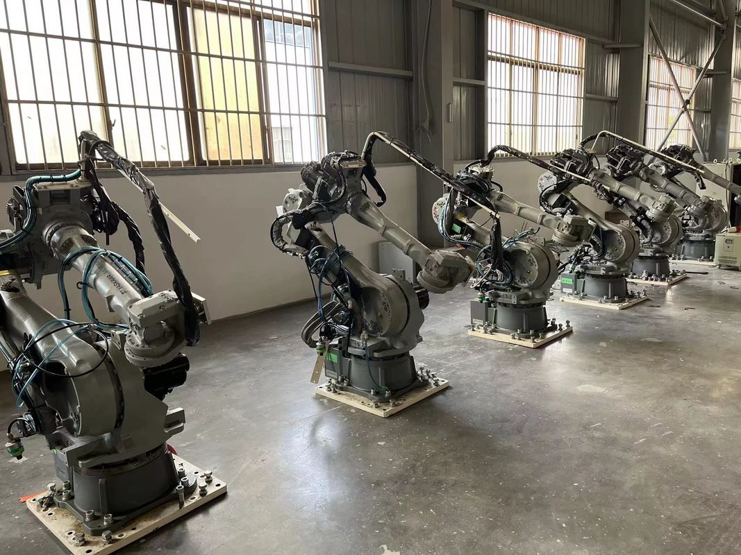 MH50 Robots YASKAWA utilisés ±0,07 mm Répétabilité pour le retrait et la coupe de matériaux