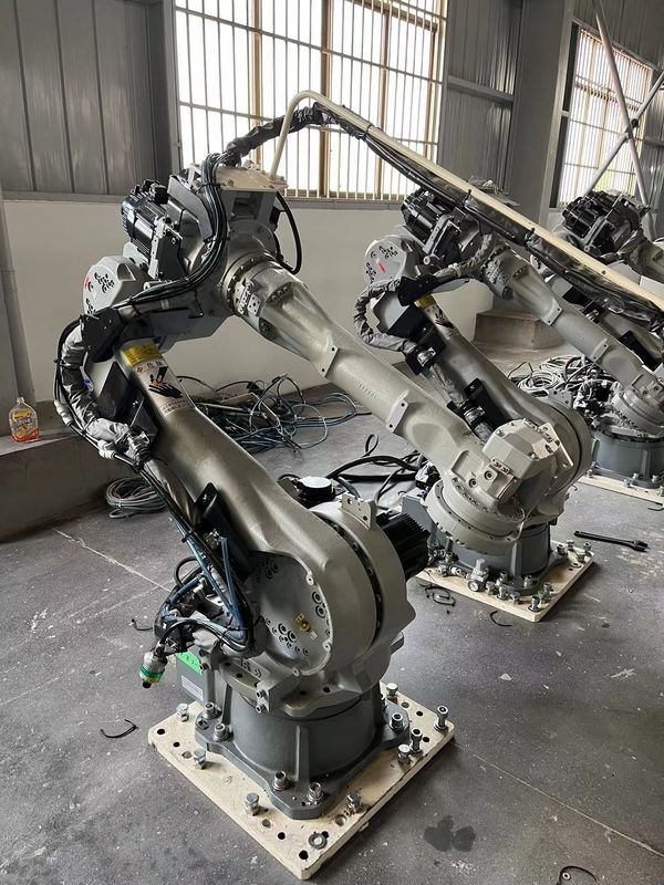 MH50 Robots YASKAWA utilisés ±0,07 mm Répétabilité pour le retrait et la coupe de matériaux