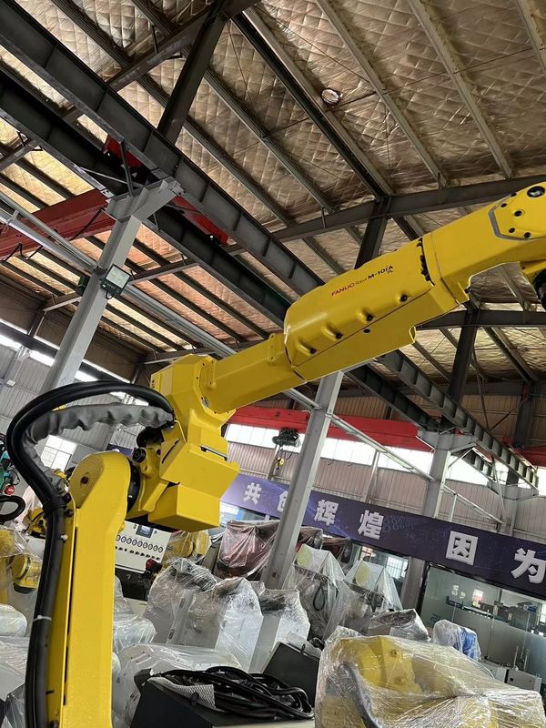 FANUC M-10iA/7L, charge utile de 7 kg, portée de 1633 mm, soudage à l' arc Chargement et déchargement de pièces