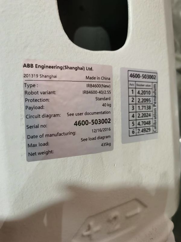 ABB IRB 4600-40/2.05 IP67 6 axes 40 kg charge utile moyenne ABB Robot pour les applications de déblaiement et de dépôt de machines.