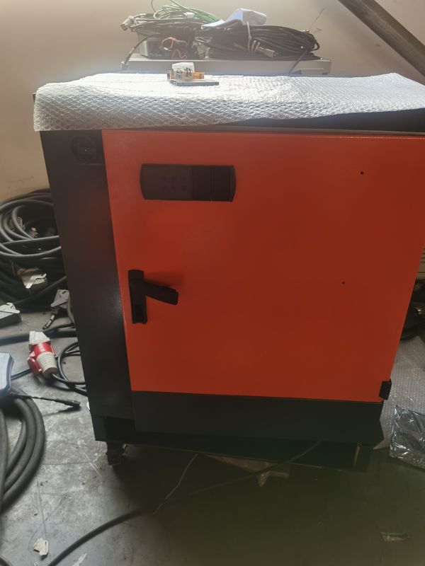 Logiciel Kuka utilisé KUKA KR240 R2900 Ultra Robots IP 65 Sécurité ±0,1 mm Répétabilité et plus pour des normes élevées 240kg Charge utile 2900mm Portée