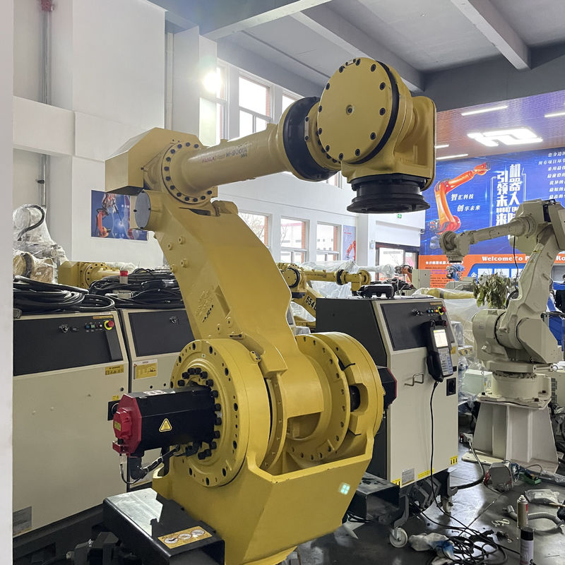 IP54 Niveau de protection standard Le robot de palettisation offre une portée variable typiquement de 600 mm à 3000 mm Conçu pour les applications de palettisation et de tri