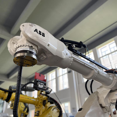 Robot de soudure utilisé d'axe de la tache 6 d'ABB manipulant le robot ABB6640-130/3.2