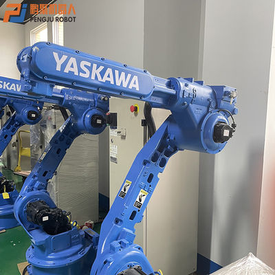 Yaskawa a employé le chargement automatique d'Assemblée de robot industriel déchargeant le robot articulé 5 par axes