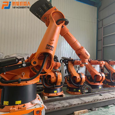 KR360 empilant emboutissant le robot utilisé de Kuka avec la charge de l'envergure de bras de 2826mm 360kg