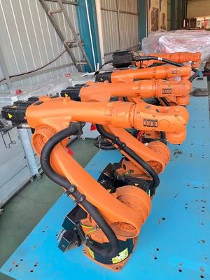 Utilisé KUKA KR240 robot de palettes industriel personnalisé avec composants de base PLC et protocole de communication DeviceNet