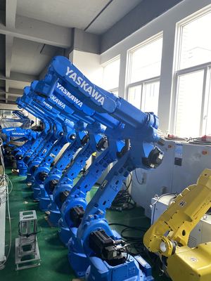 Utilisé Yaskawa point robot de soudage EA1900N 6 axes pour l'installation au sol