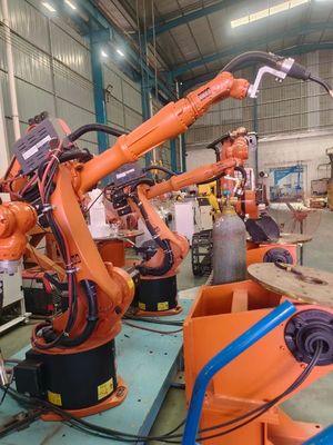 Armement robotique 6 axes Équipement industriel 240 kg Poids du corps Plafond d'installation 2,8 M/s Vitesse de découpe du matériau