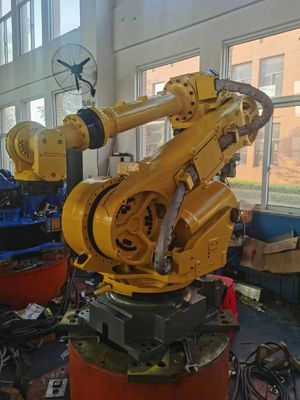 Robot de manutention d'entrepôt, chargeur de palettes, déchargeur, bras de robot pour machine à perforer