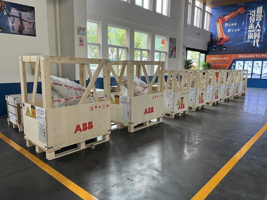 Nouveau ABB IRB 2600 M2004 20/12 -1.65/1.85 20 kg Soudage à l' arc, pressage, chargement et déchargement de pièces, usinage