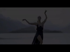 Pièces d'auto utilisées du robot KR210 de KUKA manipulant l'armoire de commande de palletisation du bras C2 de robot